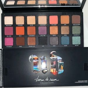 Eyshaodow palette